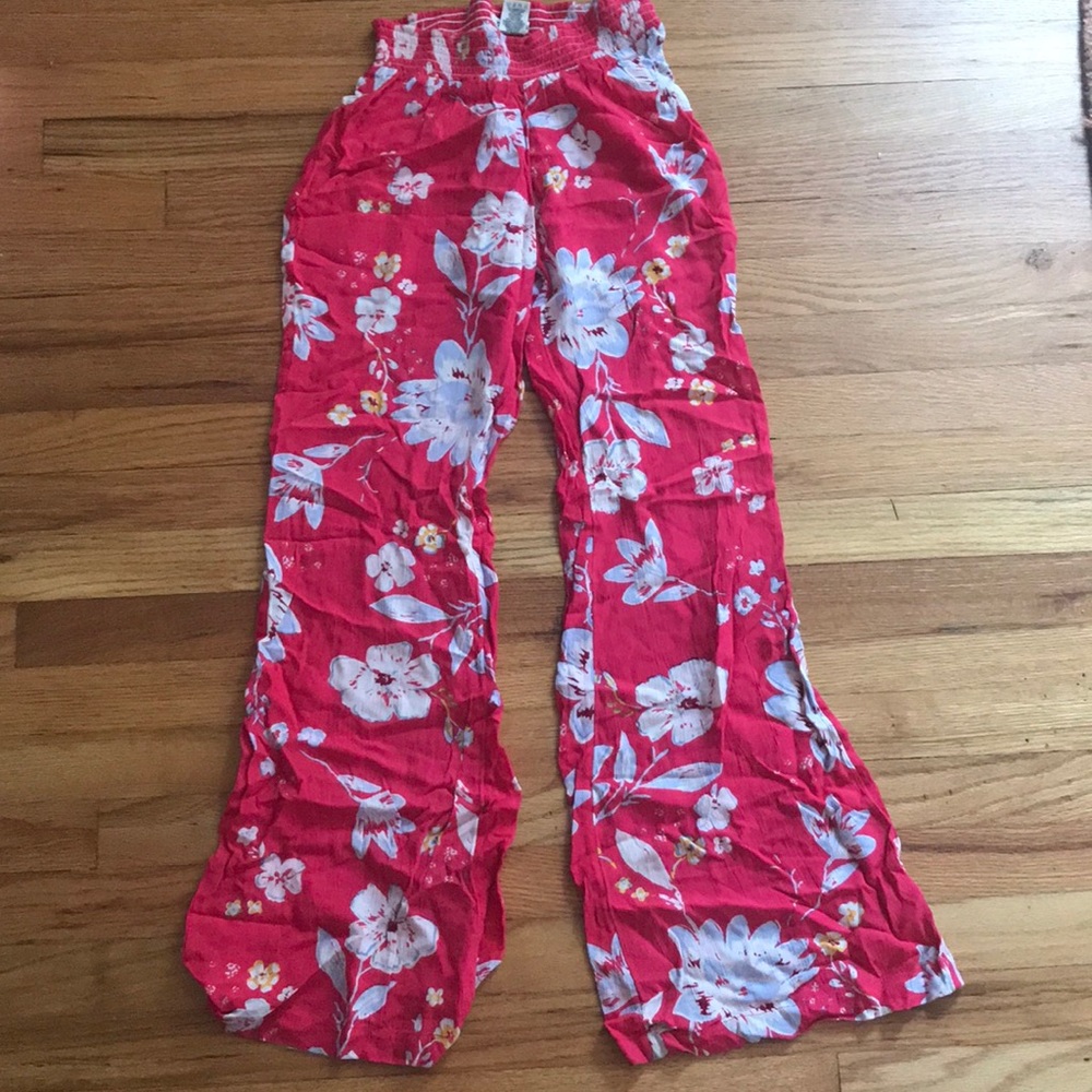 Billabong floral pants